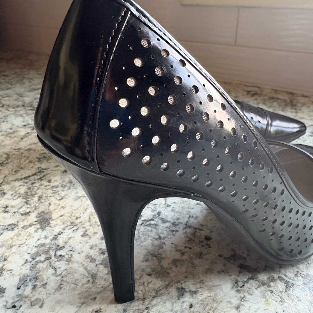 Christian Siriano Manic Anime 8 1/2 High Heels Black - Picture 8 of 8